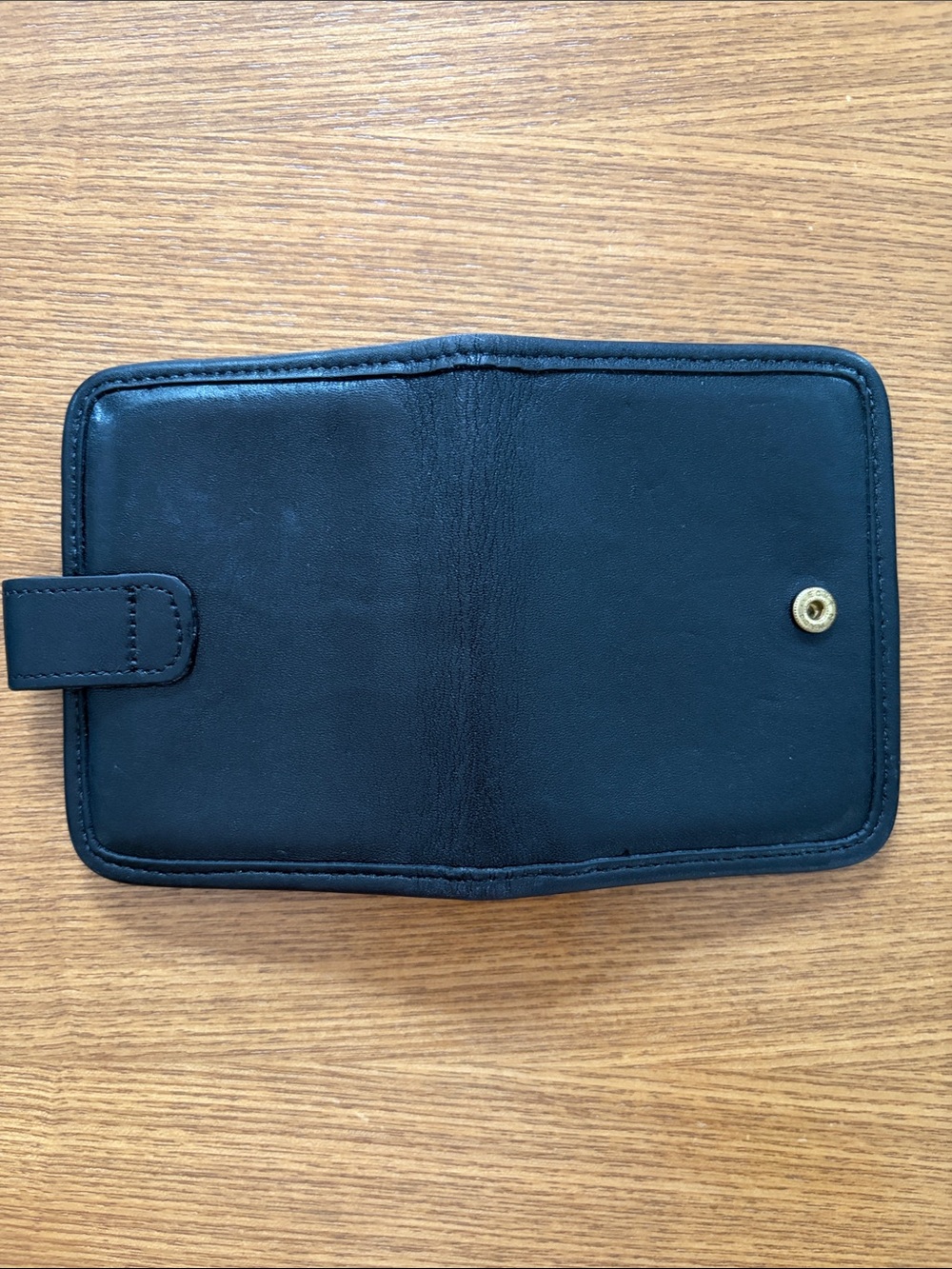 Rare Vintage Coach Black Leather Bifold Wallet Tab Closure Pocket Wallet - Picture 3 of 12